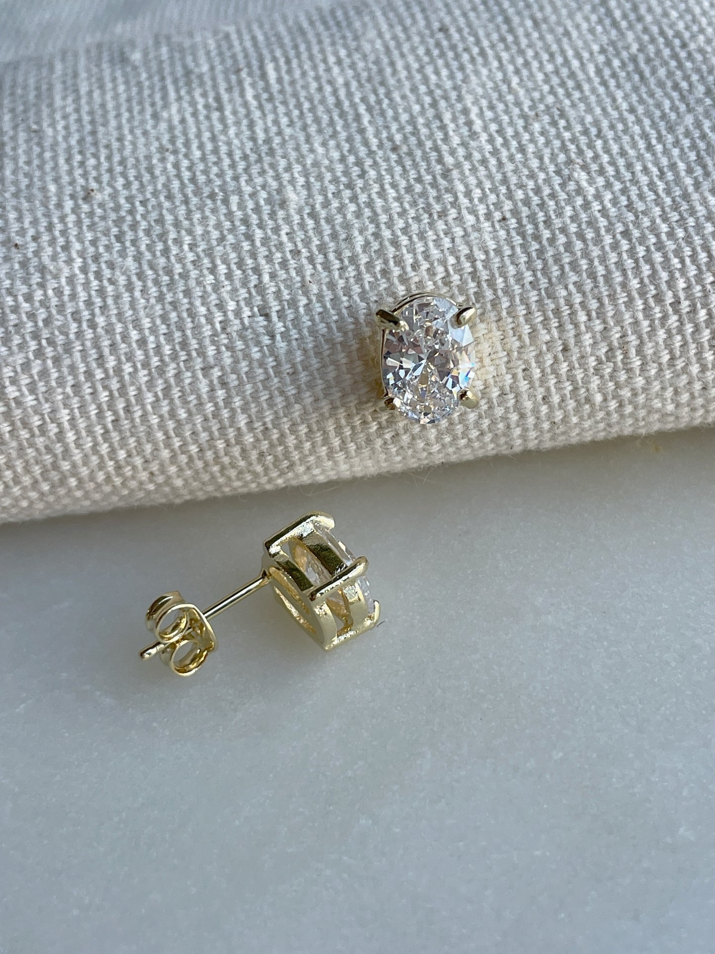 Oval Solitaire Studs