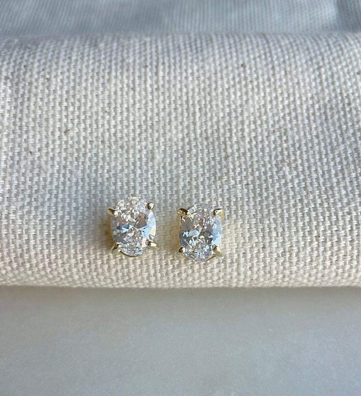 Oval Solitaire Studs